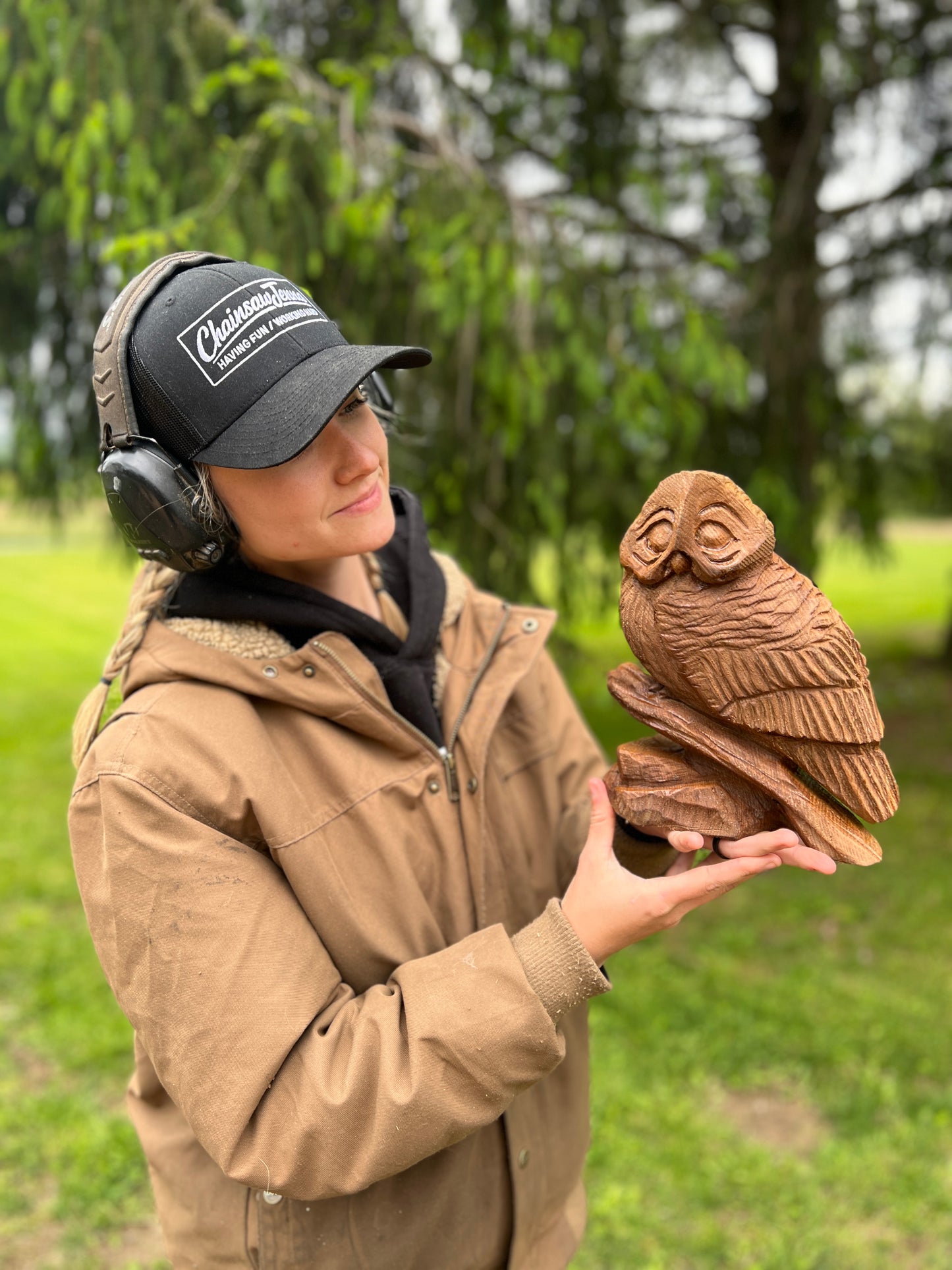 Chainsawjenna owl - made out of catalpa